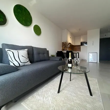Apartment Nova Rezidencia S Parkovanim *