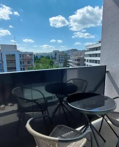 Nová Rezidencia S Parkovanim *