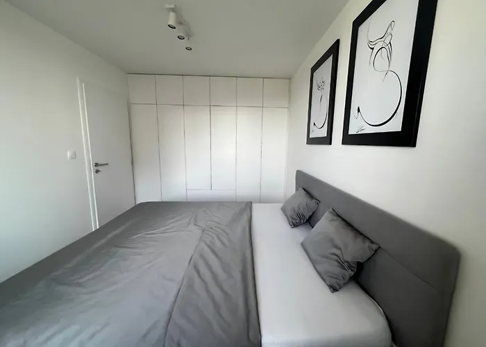 Nová Rezidencia S Parkovanim